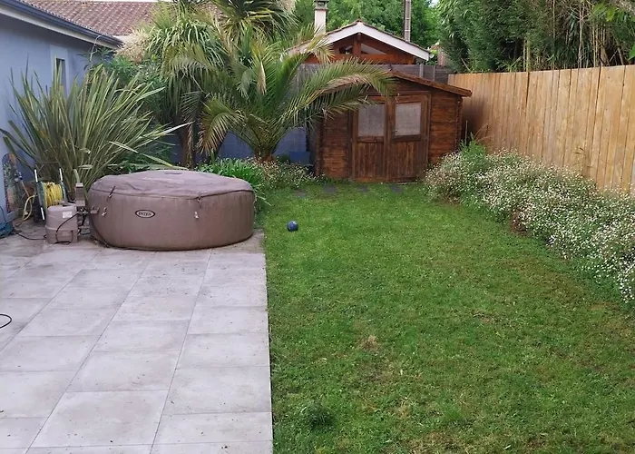 Prázdninový dům Superbe Maison Avec En Direct Le Haillan